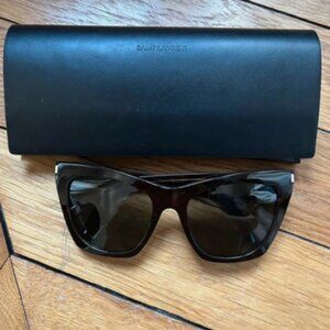 Lunettes de soleil Yves Saint Laurent